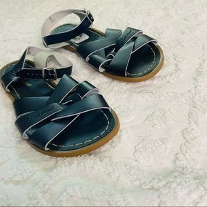 Salt Water Sandals in Navy